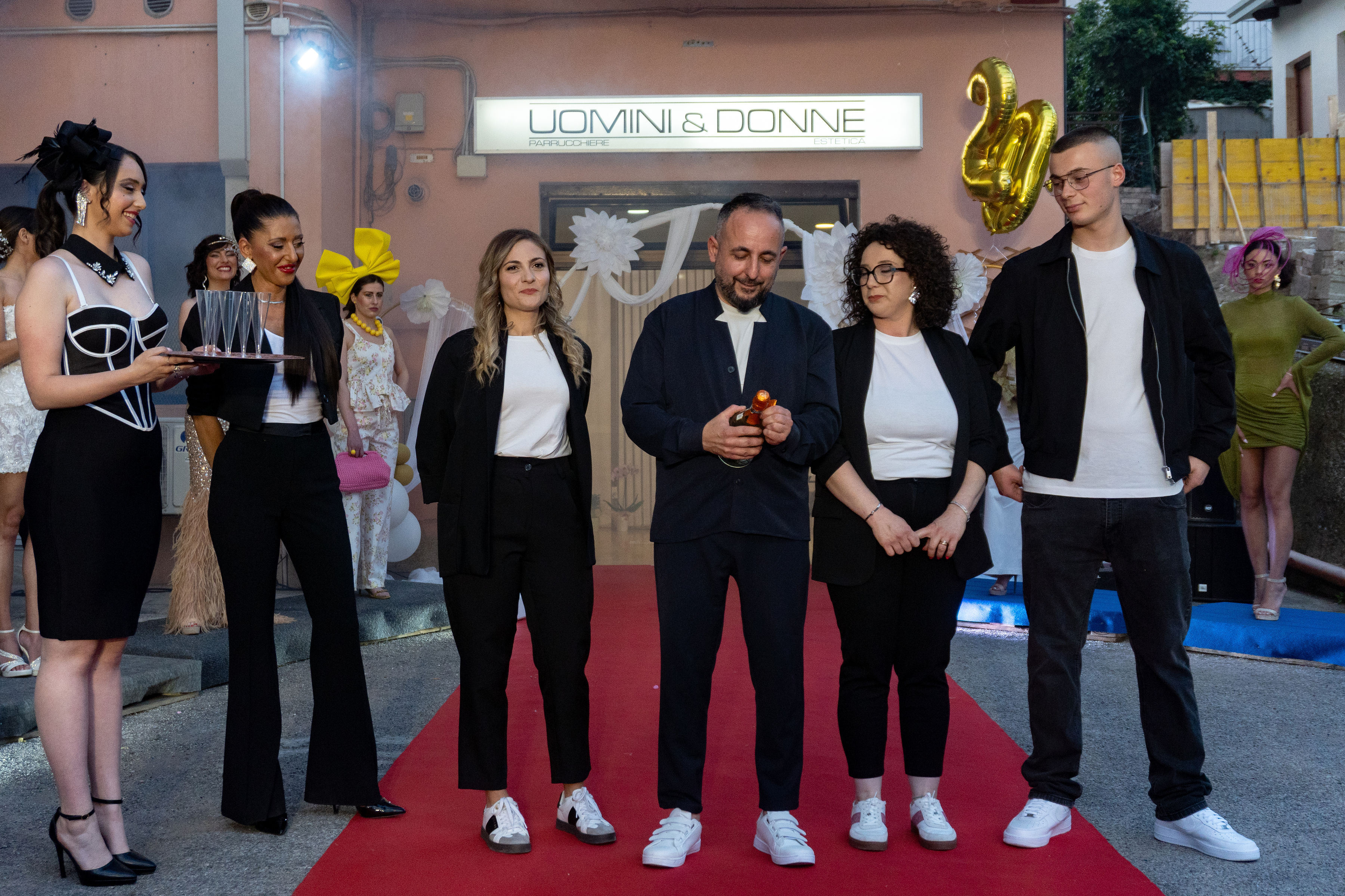 Celebrazione 20 anni Uomini e Donne Parrucchieri a Potenza