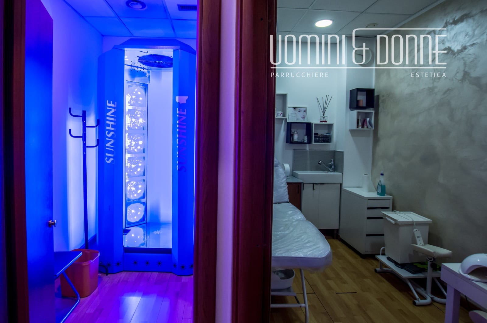Cabina estetica attrezzata con lettino e doccia solare